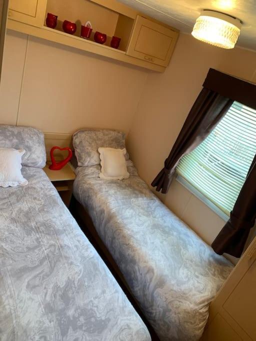 6 Berth Caravan On Sealands Site. Double Glazing Villa Ingoldmells Esterno foto