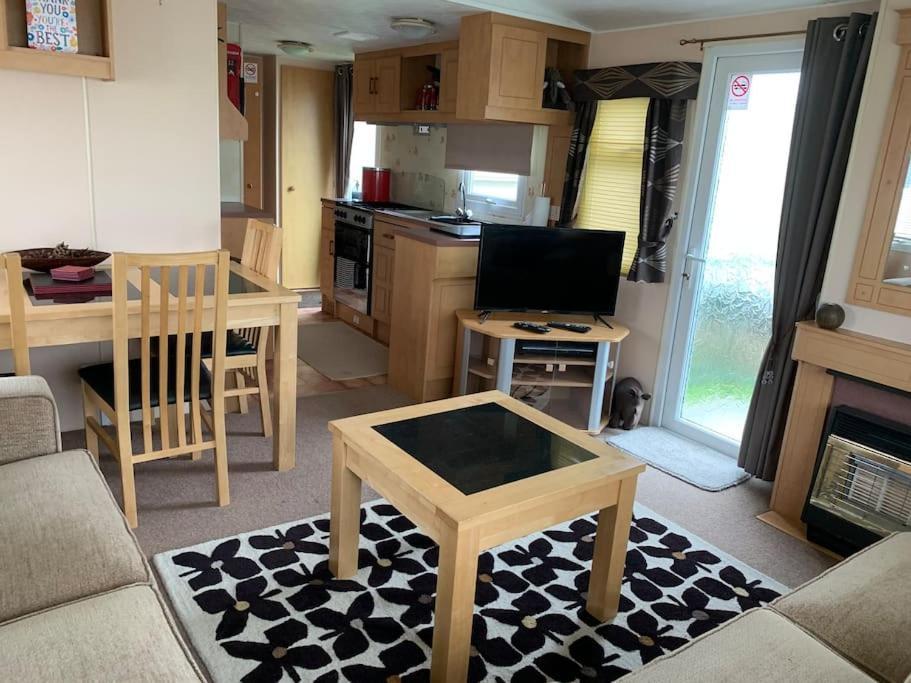 6 Berth Caravan On Sealands Site. Double Glazing Villa Ingoldmells Esterno foto